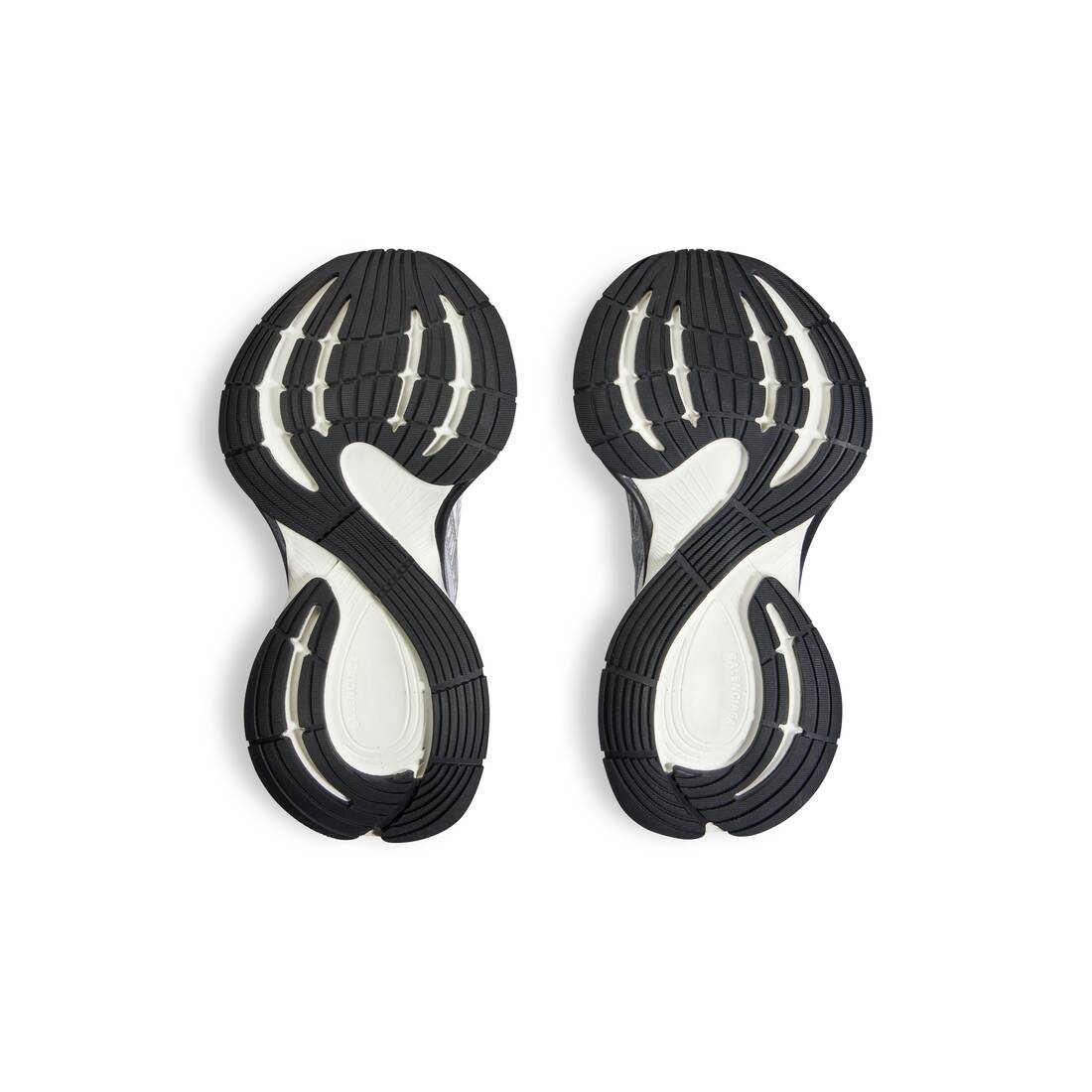 Women’s Circuit Sneaker  in White/silver - Image 7